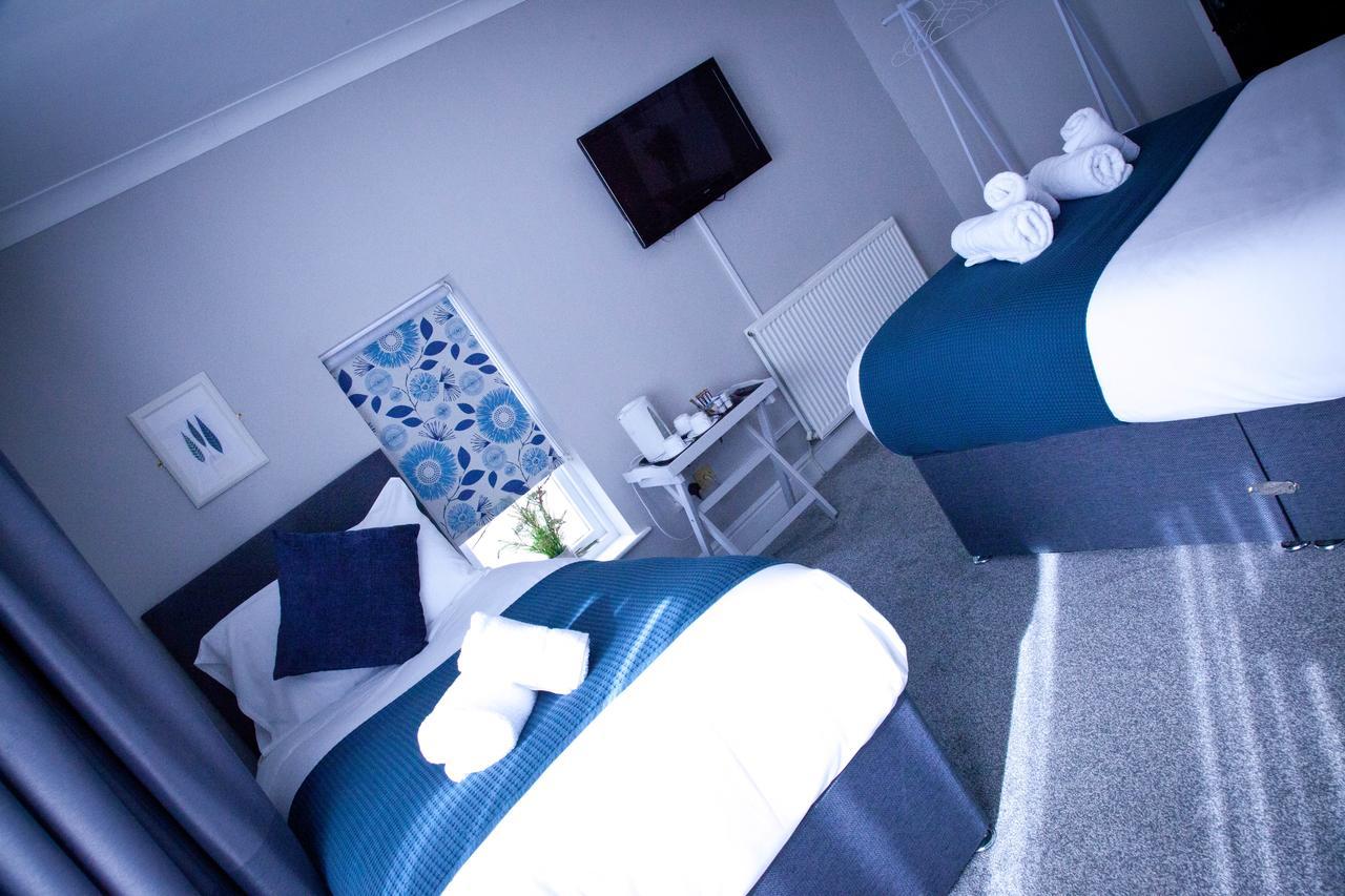 Rowton Poplars Hotel Честер Экстерьер фото